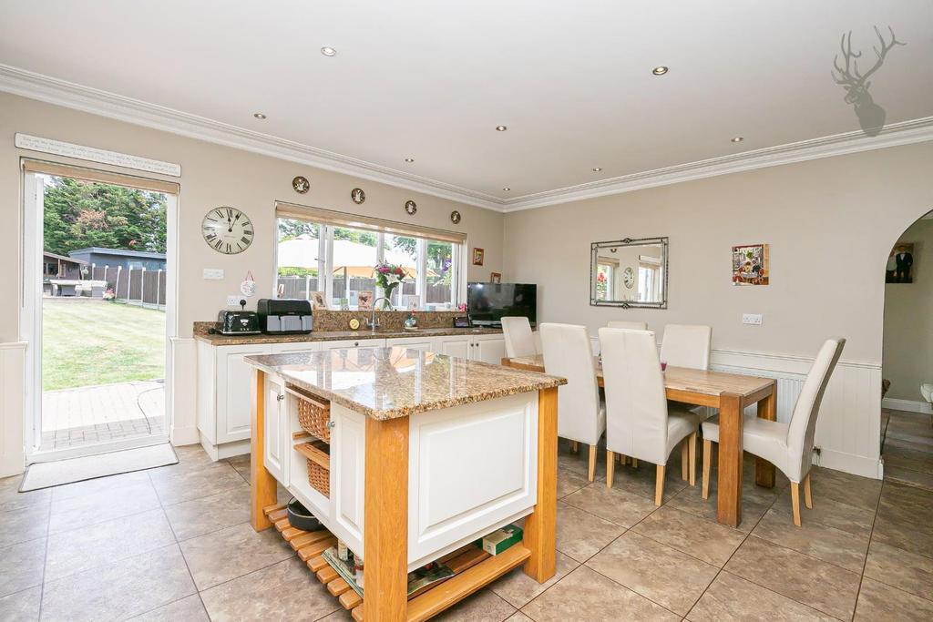 Nevin Drive, London 5 bed house £1,150,000