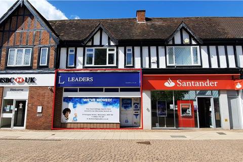 Retail property (high street) to rent - 13 Victoria Square, Droitwich, Worcestershire, WR9 8DE