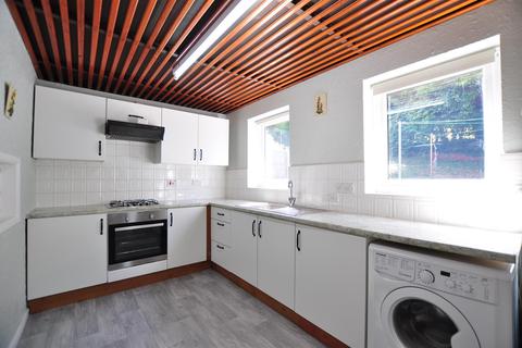 171 Apperley Way, Halesowen, B63 2XS