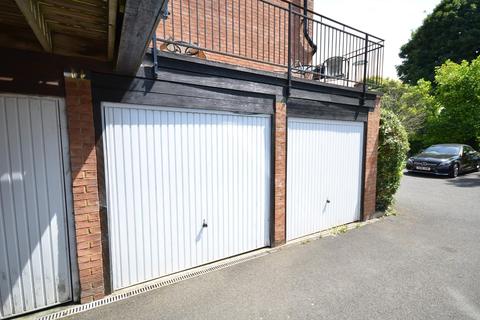 22 Well Lane, Rothwell, Kettering, NN14 6DQ