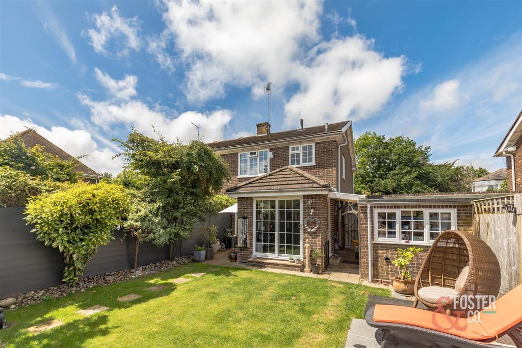 Silverdale, Hassocks 3 bed semidetached house £600,000