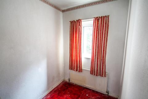 86 Avondale Road, Shipley, BD18 4QX