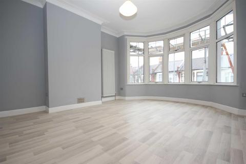 2 bedroom flat to rent, Canterbury Road, Leyton, E10