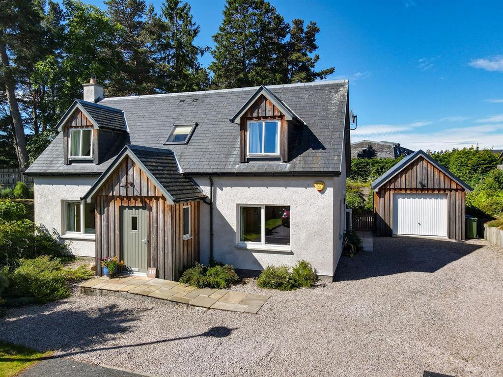Dalbeg Road, Carrbridge 4 bed detached house for sale £480,000