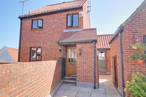2 bedroom townhouse for sale, Sylvester Court, Beverley