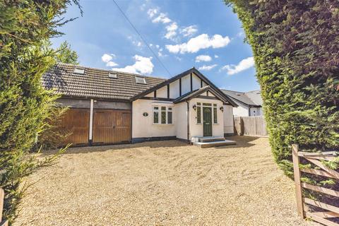 5 bedroom detached bungalow for sale - Clewer Hill Road, Windsor