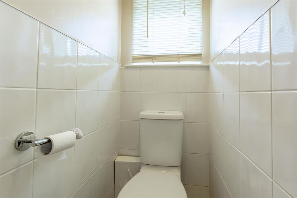 Toilet (1)-HDR copy.jpg