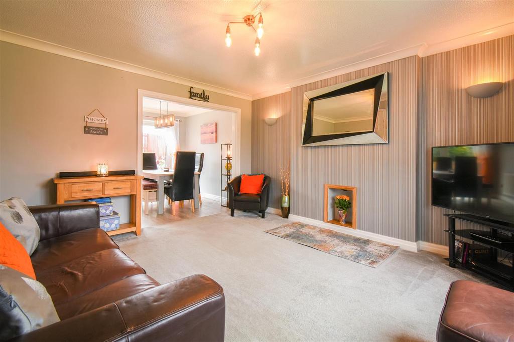 Aspen Fold, Oswaldtwistle, Accrington 4 bed detached house £260,000