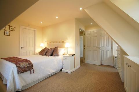2 bedroom flat for sale - Swan Street, Petersfield