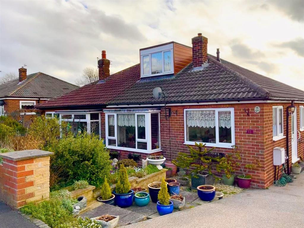 Watson Avenue, off Wakefield Road Dewsbury, West Yorkshire 3 bed semi