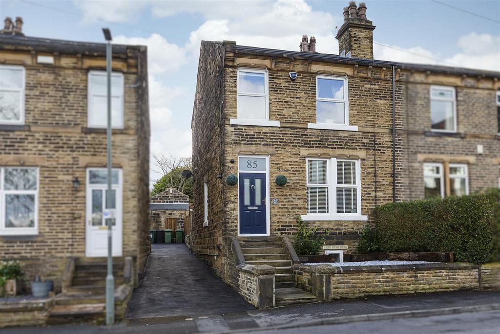 Healds Road, Dewsbury, West Yorkshire 4 bed semidetached house £230,000