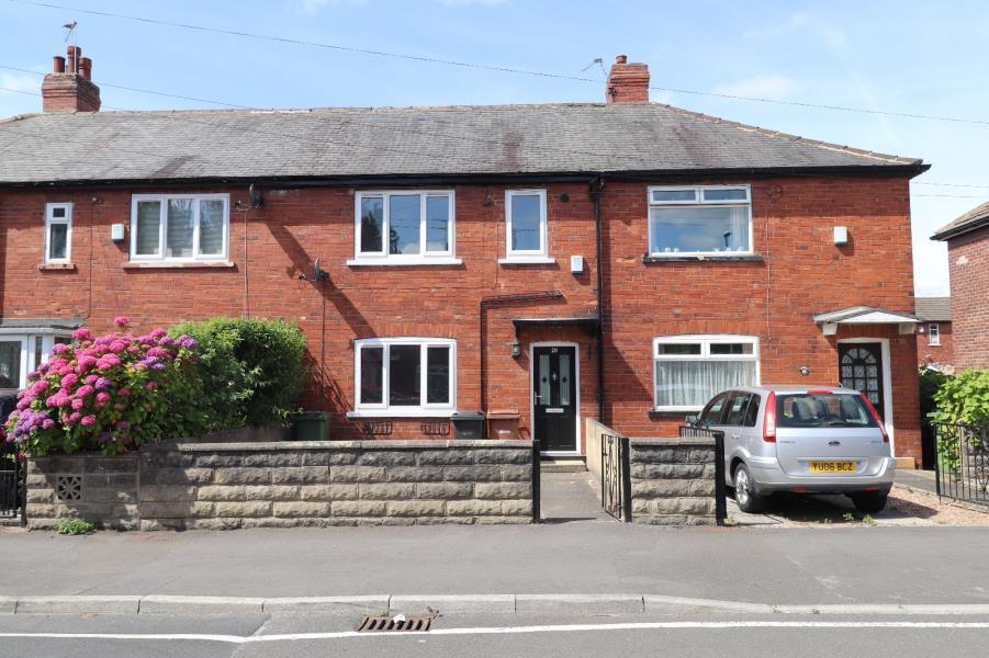 Skelton Road, Leeds, West Yorkshire... 3 bed terraced house £850 pcm (£196 pw)