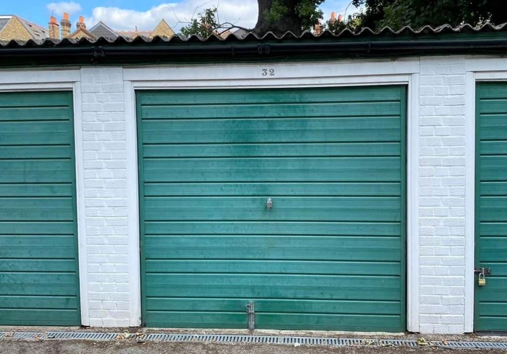Garage 32, Ealing Village, Ealing... Garage £5,000
