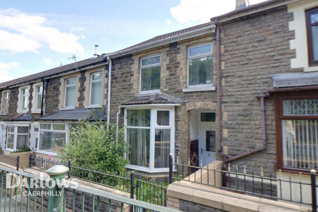 Glen View Terrace, Caerphilly 3 bed terraced house £115,000