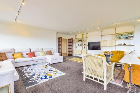 2 bedroom flat to rent, Queens Terrace,  St. Johns Wood,  NW8