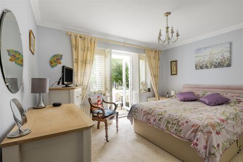 3 bedroom apartment for sale - Greenfields, Middleton-on-Sea, Bognor Regis, PO22