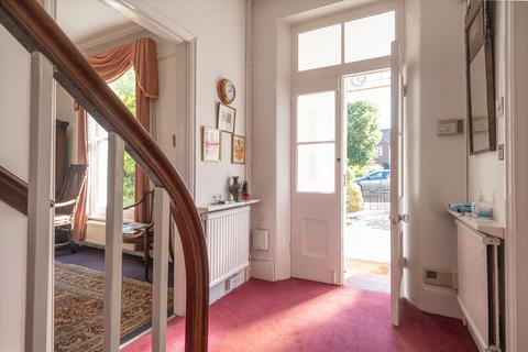 83 Leckhampton Road, Cheltenham, GL53 0BS