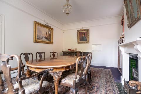 83 Leckhampton Road, Cheltenham, GL53 0BS