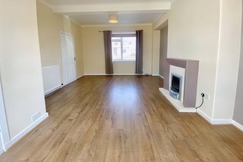 3 bedroom semi-detached house to rent, Chalmers Road, Ayr KA7