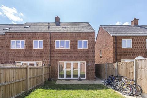 4 bedroom end of terrace house for sale, Banbury,  Oxfordshire,  OX16