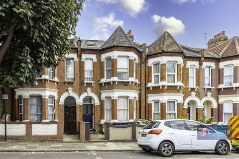 3 bedroom apartment for sale, Dongola Road, London, N17