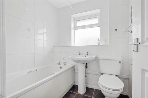 14 Birch Avenue, Evesham, WR11 1YJ