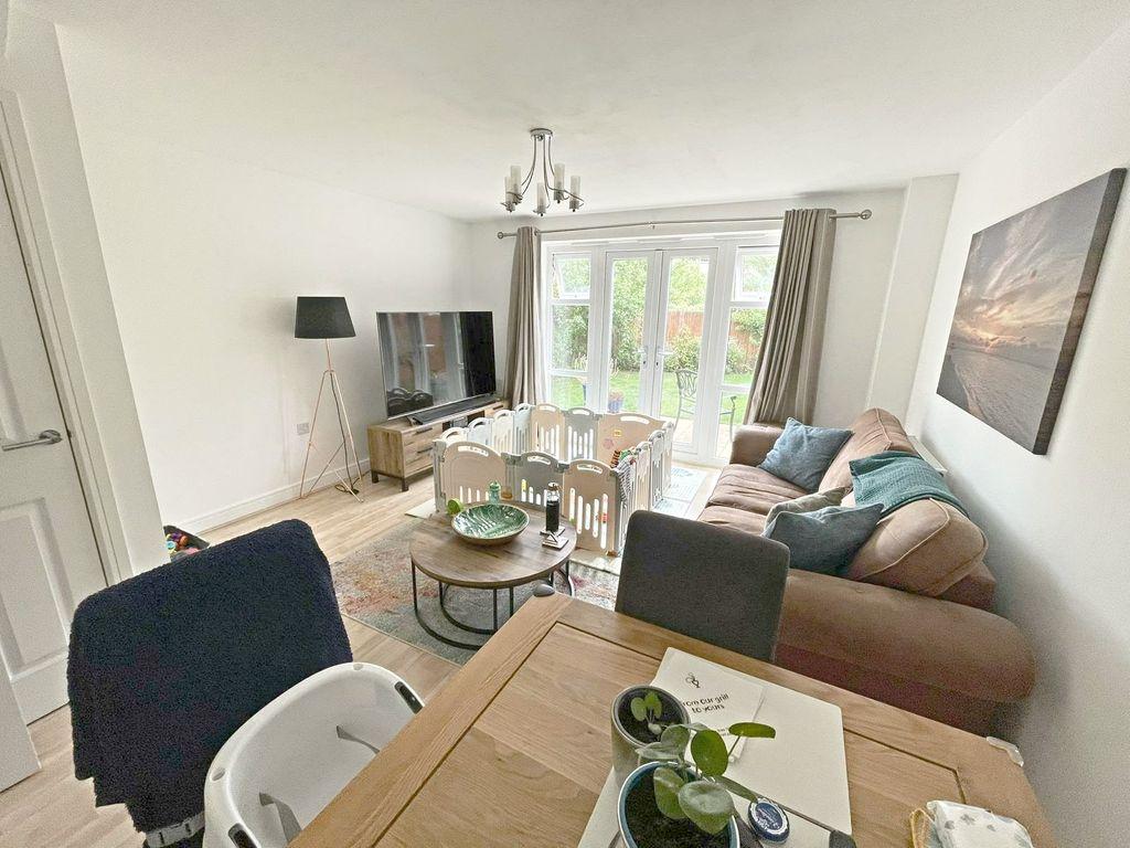 Benham Road, Basingstoke RG24 9TJ 3 bed semidetached house £350,000
