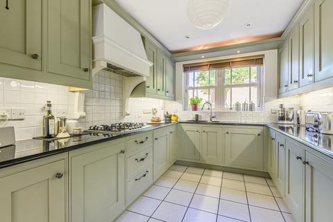 11 Lancaster Avenue, Guildford, GU1 3JR