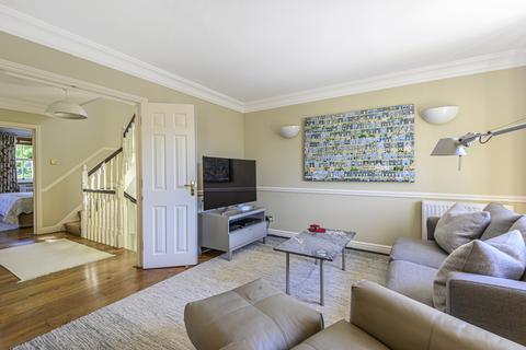 11 Lancaster Avenue, Guildford, GU1 3JR