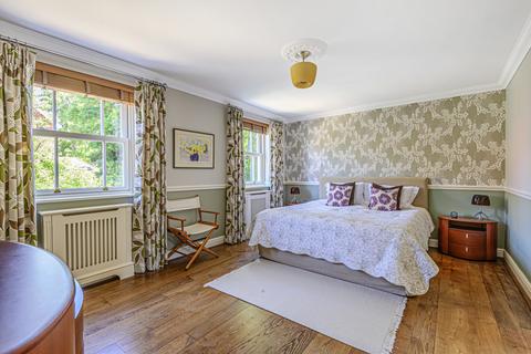 11 Lancaster Avenue, Guildford, GU1 3JR