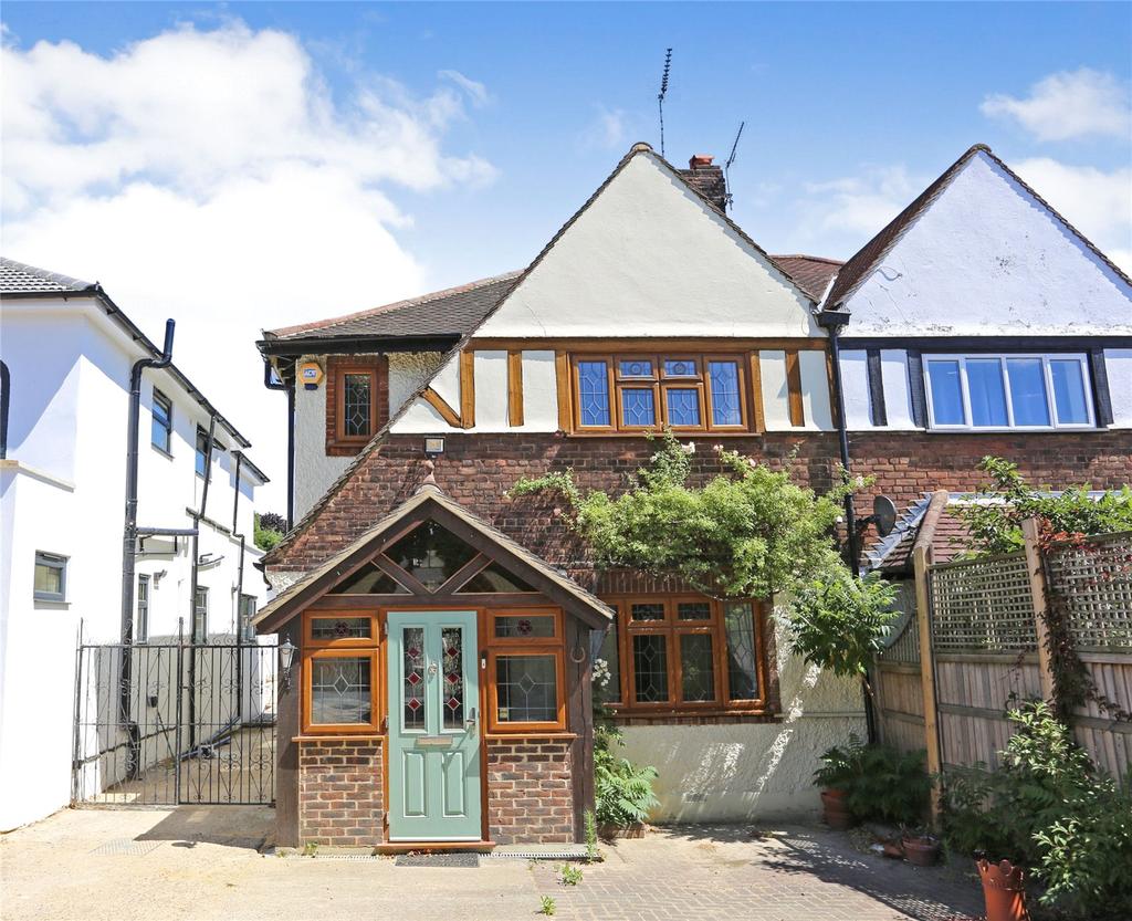 Kidbrooke Park Road, London, SE3 2 bed semidetached house £725,000