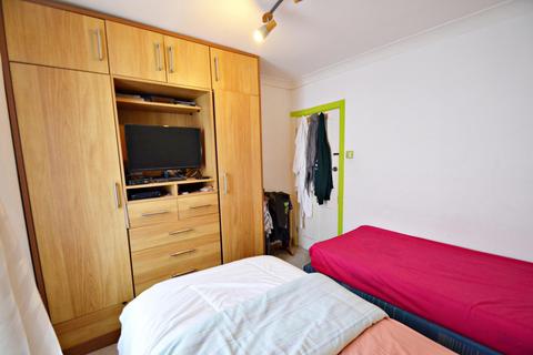 7 Grantham Road, Bournemouth, BH1 4NW