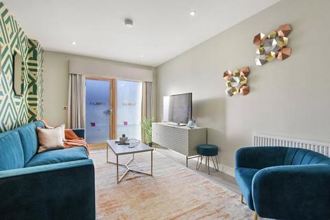 1 bedroom apartment to rent, High Street, Southall, Middlesex, UB1