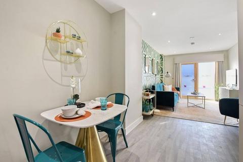 1 bedroom apartment to rent, High Street, Southall, Middlesex, UB1