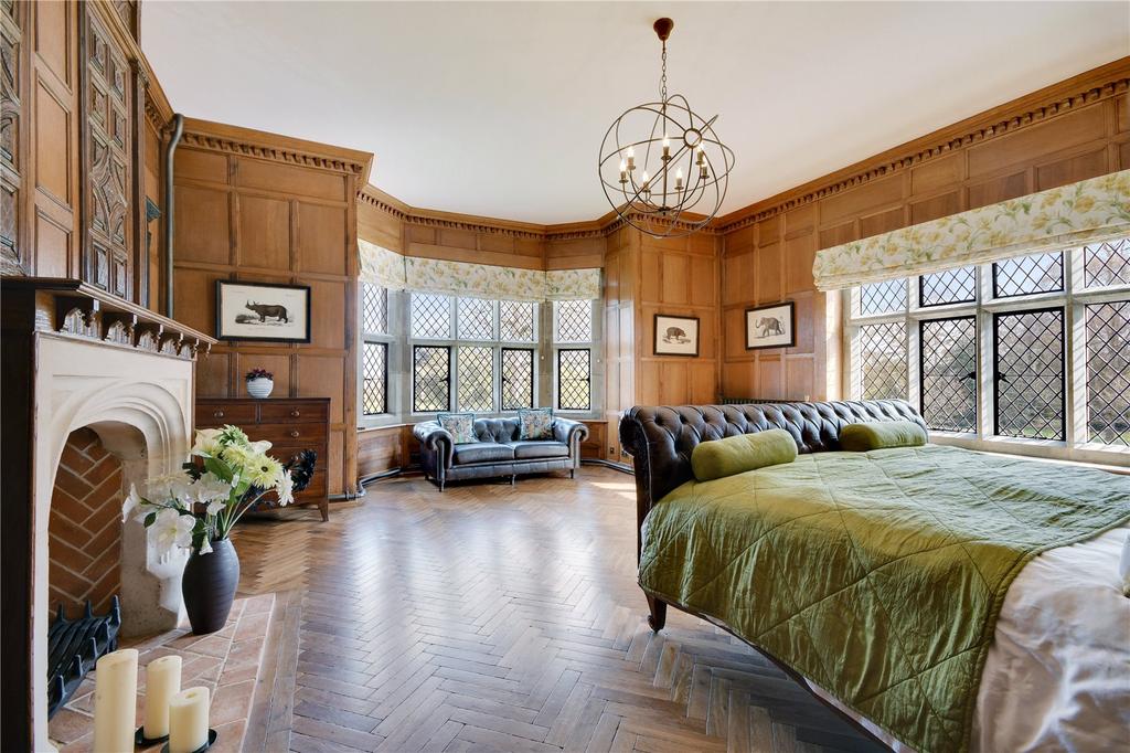 Main Bedroom