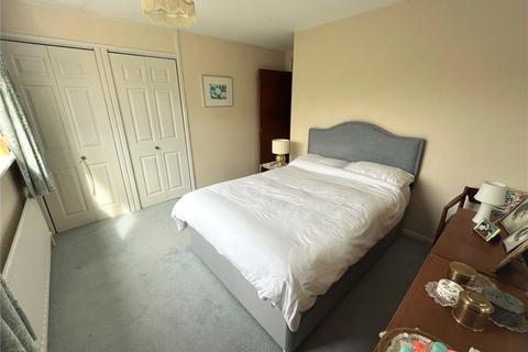 97 Alexander Drive, Cirencester, GL7 1UQ