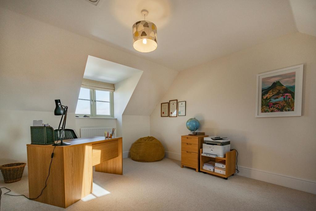8496010-interior06