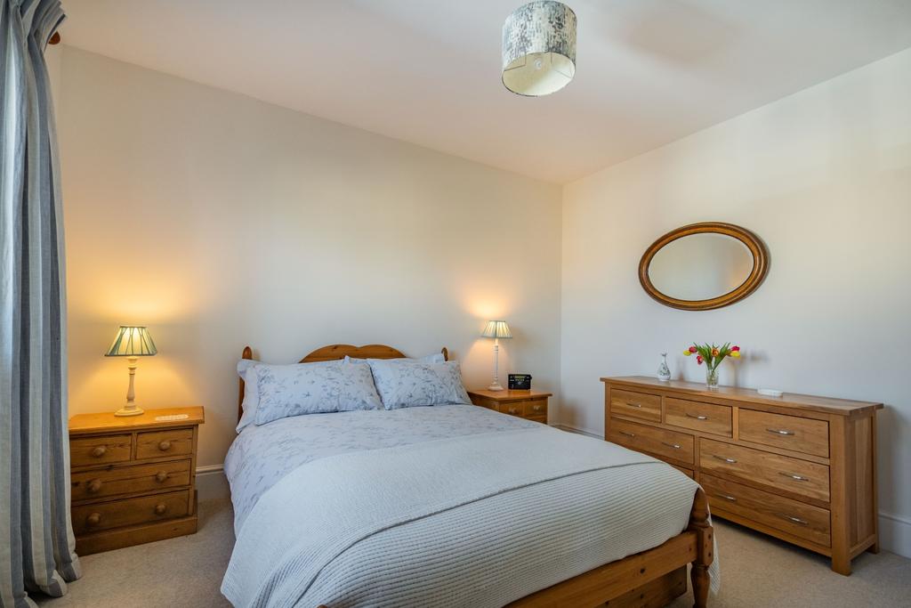 8496010-interior04