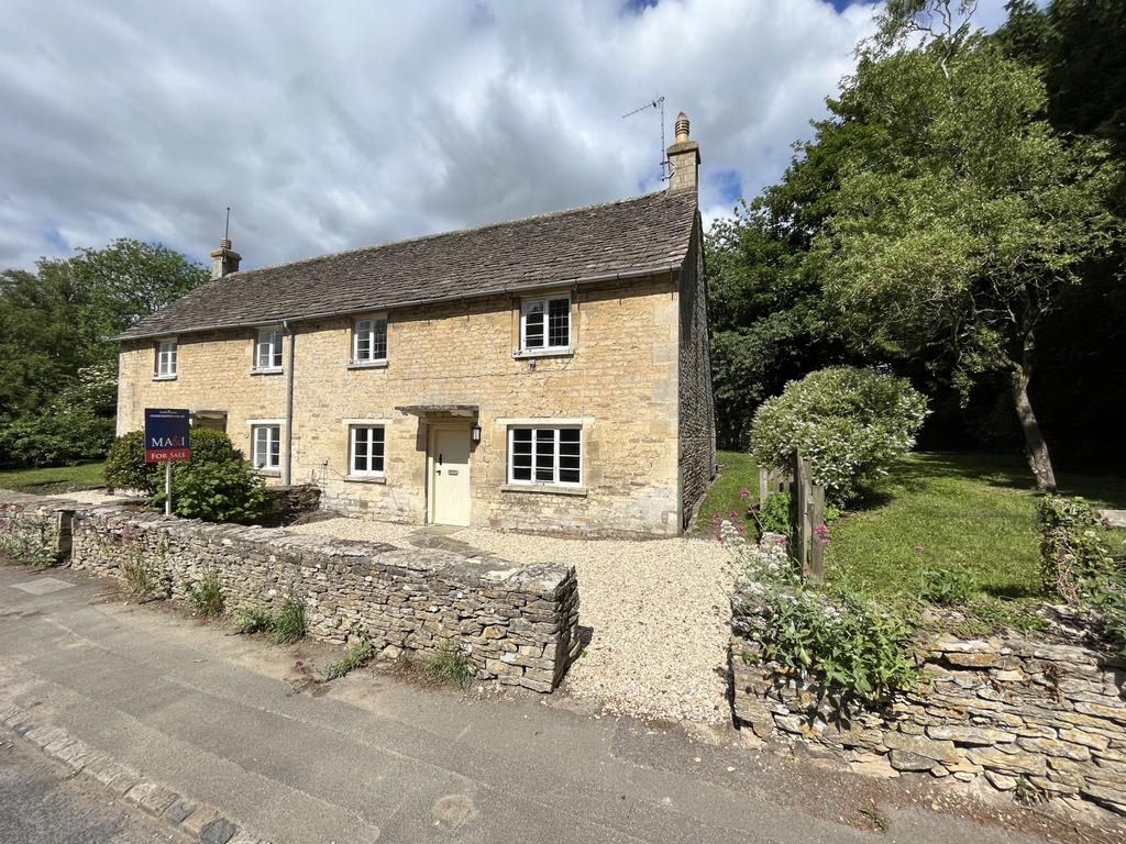 Barnsley, Cirencester, Gloucestershire, GL7 2 bed semi-detached house ...