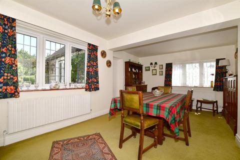 Cherry Cottage Worthing Road, Southwater, Horsham, RH13 9BH