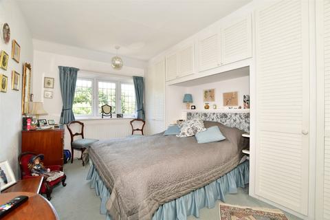 Cherry Cottage Worthing Road, Southwater, Horsham, RH13 9BH