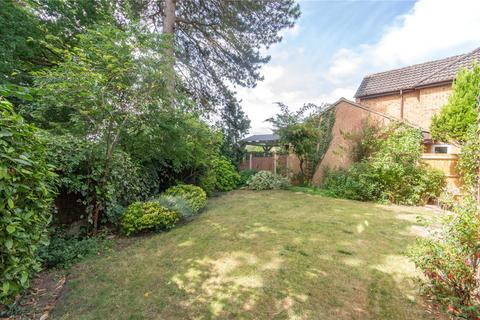 4 bedroom detached house for sale - Dove Close, Thorley Park, Bishop's Stortford, Hertfordshire, CM23