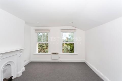 3 bedroom apartment to rent, Jerningham Road, New Cross, SE14