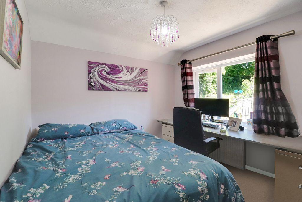 Bedroom 3 (Double)
