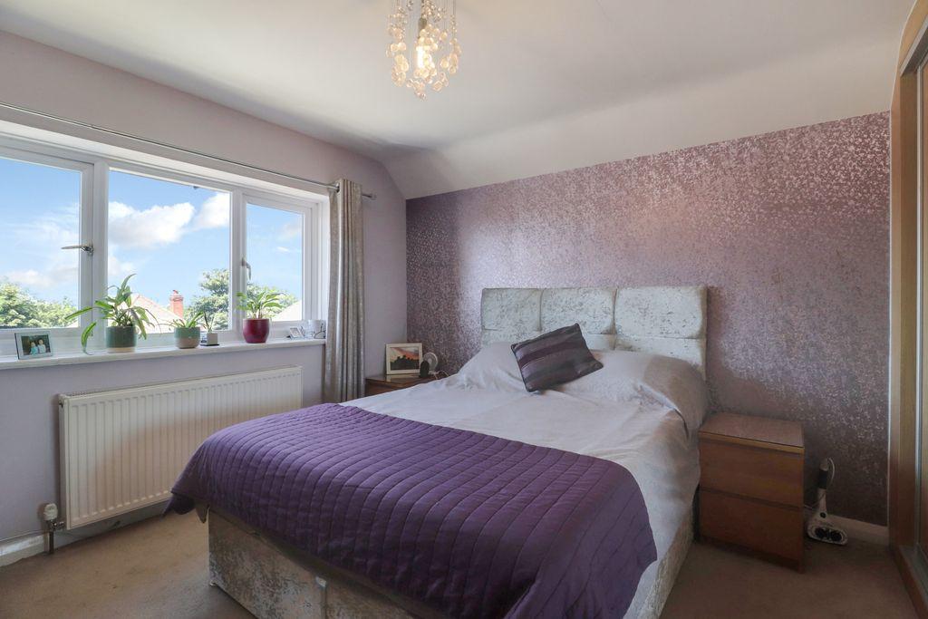 Bedroom 1 (Double)