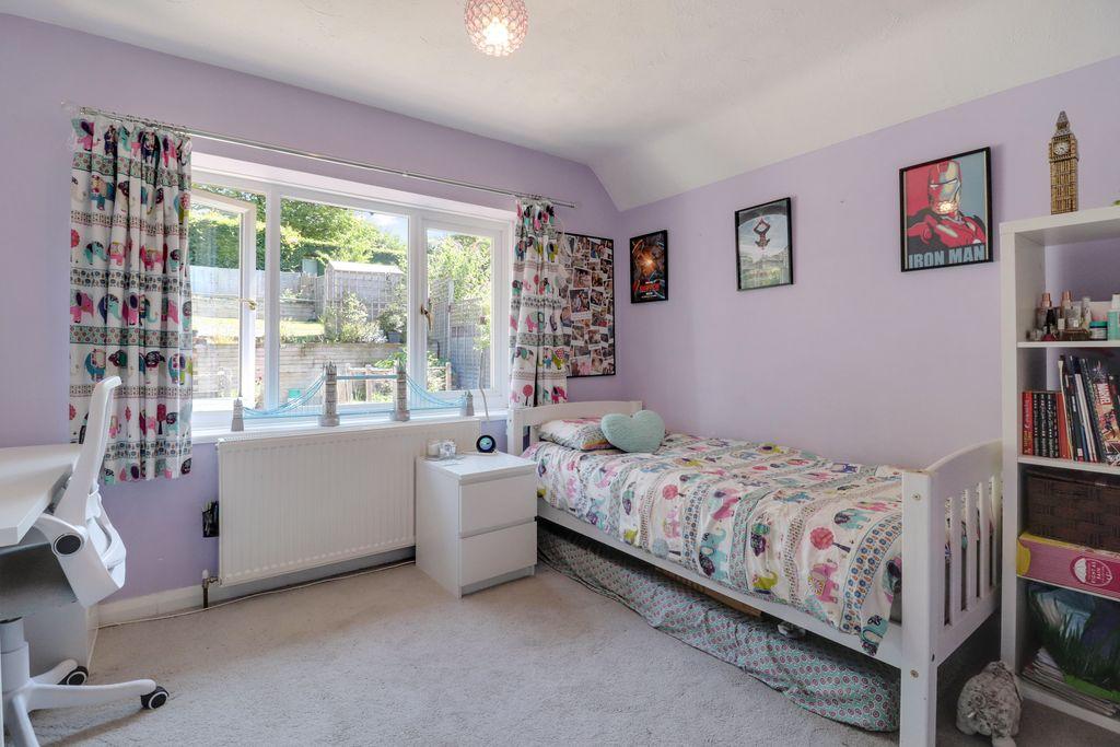 Bedroom 2 (Double)