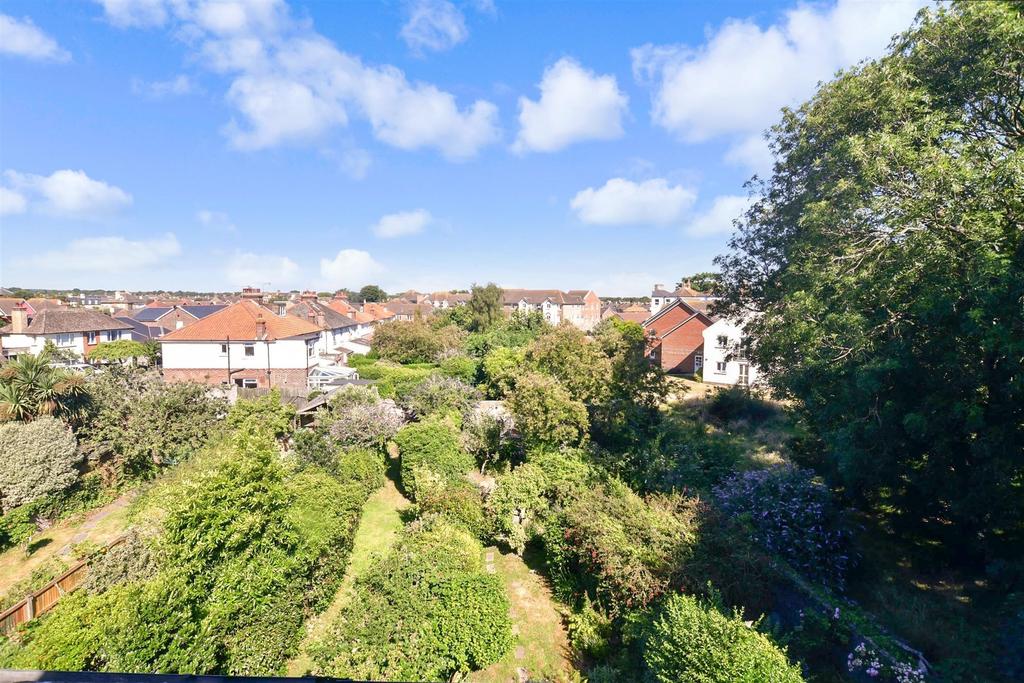 Mill Road, Deal, Kent 3 bed terraced house for sale £525,000