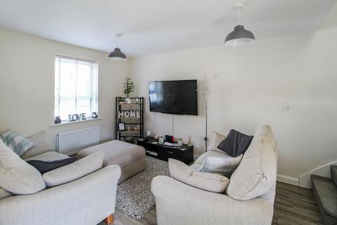 2 bedroom end of terrace house for sale - Tawny Avenue, Wixams, Bedford