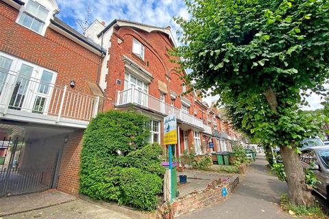 4 bedroom end of terrace house for sale, Douglas Avenue, Hythe, Kent