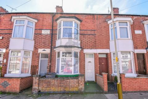 3 bedroom terraced house to rent, Wolverton Road, Leicester